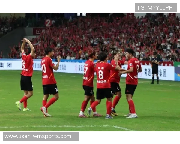 南通队禁区外惊艳凌空抽射中框金成民倒勾补射精彩破门